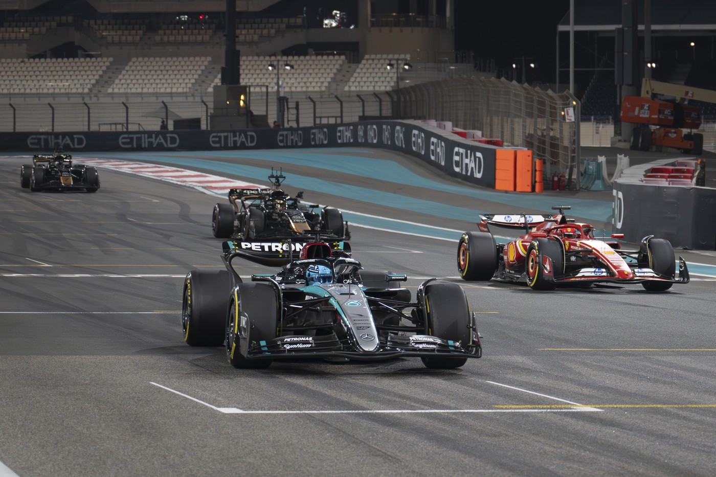 Monoposturi pe circuit